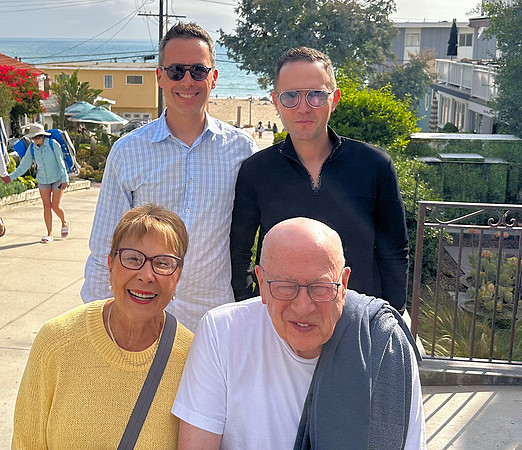 C M  J E IMG-1196 Manhattan BeachC