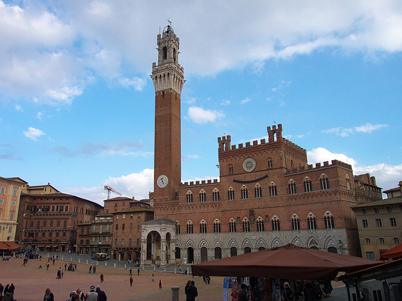 Il Campo Square P1070159