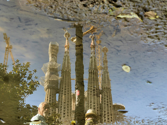 Segrada reflection P1040917